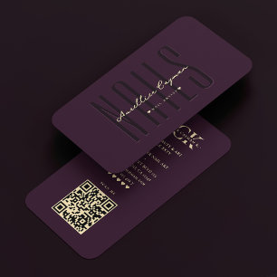 Nail Artist Dark Lila Manicurist Modernes Monogram Visitenkarte