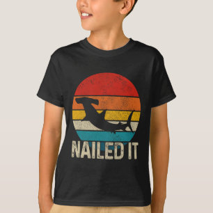 Nails Hammerhead Hai Vintag Funny Fishing G T-Shirt