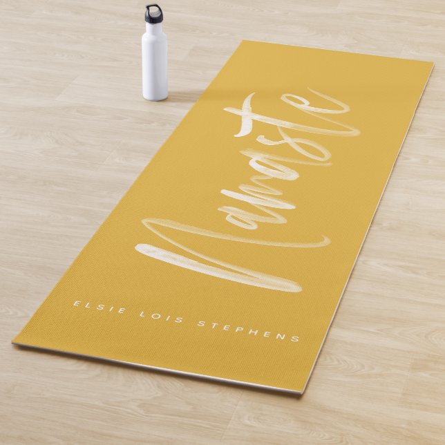Namaste a personnalisé le tapis de yoga (En situation)