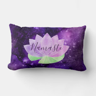 Namaste Cosmic Lila Lotus Blume Cosy Lendenkissen