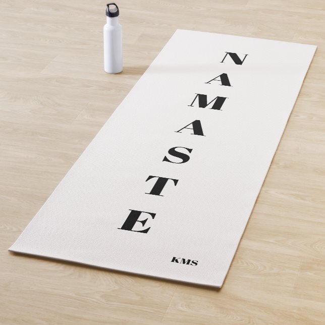 Namaste kundenspezifische Initialen-Yoga-Matte Yogamatte (Beispiel)