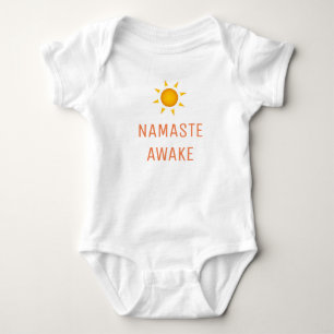 Namaste wach baby strampler