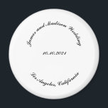 Name anpassen, Datum schwarz gekrümmte Buchstaben  Magnet<br><div class="desc">Name anpassen,  Datum schwarz gebogenen Buchstaben Hochzeitsmagnet,  Gefallen,  Gefälligkeiten für benutzerdefinierten Text,  personalisieren Sie ihn mit Ihrem eigenen Text,  Informationen</div>