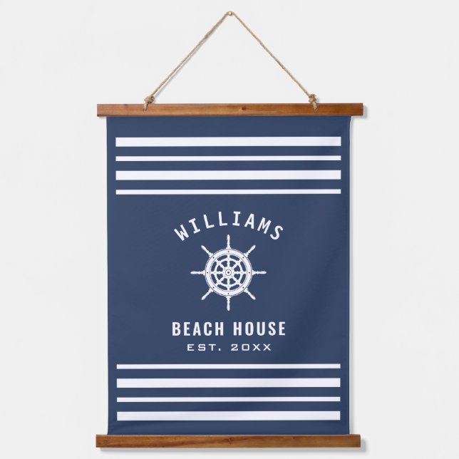 Name Beach House Navy Blue White Nautic Wandteppich Mit Holzrahmen (Vorderseite)