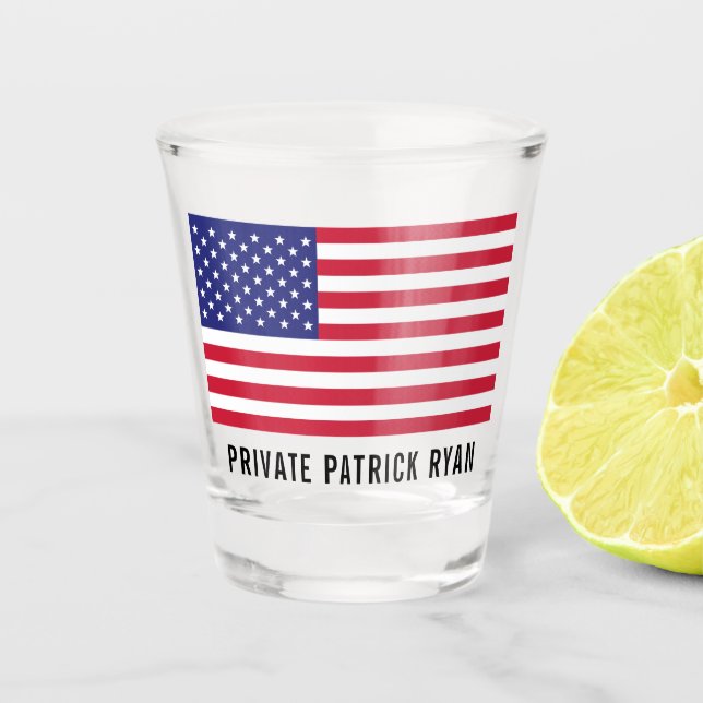 Name der amerikanischen Flagge Red White Blue Mono Schnapsglas (Vorderseite)