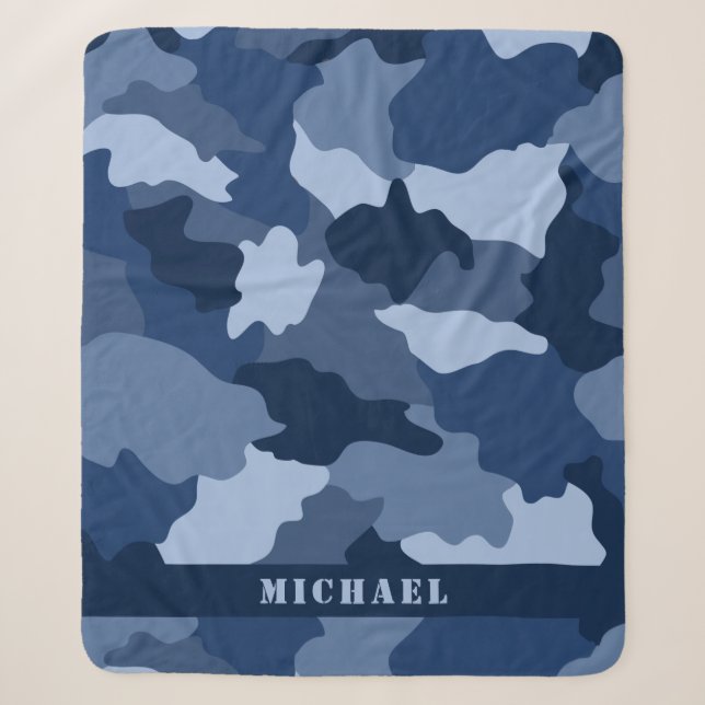 Name der blauen Camouflage Monogram Sherpadecke (Vorderseite)