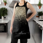 Name der Girl-Monogram-Glitzer Schürze<br><div class="desc">Schwarzer und goldfarbener Glitzer  Pinselmetall Monogram Name Schürze. Das macht den perfekten 16 Geburtstag,  Hochzeit,  Brautparty,  Jubiläum,  Babydusche oder Junggeselinnen-Abschied Geschenk für jemanden,  der Lieben glamourösen Luxus und schicke Stile.</div>