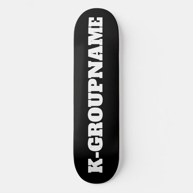 NAME DER KPOP-CUSTOM-GRUPPE (MINIMALISTISCH) SKATEBOARD (Vorderseite)