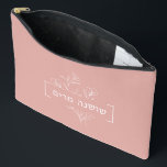 Name der personalisierten Rose Gold Floral Hebräis Zubehörtasche<br><div class="desc">Dieser hübsche, blumengeschmückte Accessoires-Pouch eignet sich hervorragend für Stifte/Stifte, Stifte und vieles mehr. Es ist ein großartiges (und praktisches) Geschenk für jeden, der Lieben organisiert bleibe. Ein originelles Bat Mitzvah oder Morah Geschenk. Personalisieren Sie sich (in weniger als einer Minute) - mit hebräischem Namen - und Ihre Script-Nachricht auf der...</div>
