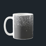 Name der Silver Gray Girly Glitzer Sparkle Monogra Kaffeetasse<br><div class="desc">Silber und Karkohle Grau (Grau) Sparkle Glitzer gebürstete Metal Monogram Name und Initial Coffee Cup oder Tasse. Das macht den perfekten 16 Geburtstag,  Hochzeit,  Brautparty,  Jubiläum,  Babydusche oder Junggeselinnen-Abschied Geschenk für jemanden,  der Lieben glamourösen Luxus und schicke Stile.</div>
