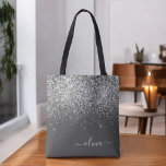 Name der Silver Gray Girly Glitzer Sparkle Monogra Tasche<br><div class="desc">Karkohle Grau (Grau) und Silberne Imitate Sparkle und Glitzer Elegant Monogram Book Bag. Diese Büchertasche kann auf Ihren Vor- und Vornamen angepasst werden und als Geschenk für Weihnachten,  Geburtstag,  Brautparty oder Hochzeit.</div>