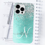 Name des aquamarin gebürsteten Metalls Silber Glit Case-Mate iPhone 14 Pro Max Hülle<br><div class="desc">Dieses schicke Gehäuse mit hübschem silberfarbenem Glitzer auf aquamarinem,  gebürstetem metallischem Hintergrund ist einfach zu personalisieren.</div>
