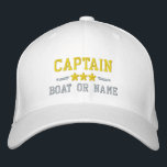 Name des Bootes Captain Nautical Stars Gold Silver Bestickte Baseballkappe<br><div class="desc">Segeln Sie stilvoll mit einem personalisierten Weiß mit Gold und Silber bestickten Hut mit Ihrem Captain Rank oder einem anderen Titel,  Ihrem Namen oder Boat Name und Sternen. Verschiedene Kappe- und Gewindelfarben zur Auswahl. Macht ein großartiges Geschenk für Väter Tag,  Mütter Tag oder jede Gelegenheit.</div>
