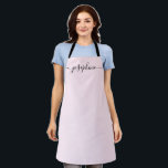 Name des einfachen Chic Elegant-Skripts Schürze<br><div class="desc">Sie Liebe eine personalisierte Schürze,  während sie diese Goodies backt,  köstliche Geschirr kocht oder mit ihren Pflanze arbeitet. Ein perfektes Geschenk,  um ihre Talente zu fördern. Schwarzes Skript für den Namen mit langjährigen Schwanz-Verzierungen.</div>