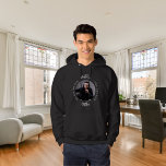 Name des Fotos der Mythen Hoodie<br><div class="desc">Feiern Sie mit diesem personalisierten T - Shirt seinen besonderen Tag im Stil! Mit einem klassischen schwarzen Hintergrund und feinem Text, der lautet: "Der Mann, der Mythos, die Legende." Passen Sie das Design an, indem Sie seinen Namen, und ein beliebtes Foto, um es wirklich einzigartig zu machen. Dieser T -...</div>