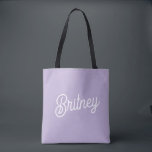 Name des Lila Monogramms für den personalisierten  Tasche<br><div class="desc">Die Personalisierte Chic Lavender Lila Monogram Name Tote Bag, ein stilvolles und praktisches Accessoire, das eine Aussage machen soll. Diese elegante Tasche mit einem weichen Lavendel lila Farbe und ist mit Ihrem Monogramm und Namen abgestimmt und verleiht Ihren Alltagserfahrungen eine persönliche Touch. Aus langlebigen, hochwertigen Stoffen gefertigt, ist es perfekt...</div>