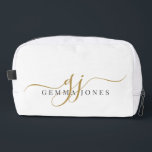 Name des Monogramm-Skriptes Waschbeutel<br><div class="desc">Tragen Sie Ihren Stil überall mit diesem eleganten Monogramm Dopp-Kit. Es wurde mit anmutigen goldenen Schriftzeichen entworfen, gepaart mit einem raffinierten Serifennamen, verbindet moderne Eleganz mit alltäglicher Funktion. Ideal für Schminken und andere kleine Gegenstände täglich oder für Übernachtungen bleibe. Diese vielseitige, kleine Accessoires-Tasche ist auch für Hochzeiten, Jubiläen, Brautmädchen, Hauswärme...</div>