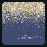 Name des Monogramms für den Blauen Girl-Glitzer Quadratischer Aufkleber<br><div class="desc">Gold und Navy Blue Sparkle Glitzer Pinsel Metal Monogram Name Paper Party Sticker Address Labels. Das macht den perfekten 16 Geburtstag,  Hochzeit,  Brautparty,  Jubiläum,  Babydusche oder Junggeselinnen-Abschied Geschenk für jemanden,  der Lieben glamourösen Luxus und schicke Stile.</div>