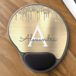 Name des Monogramms für den Gold-Glitzer-Brushed Gel Mousepad<br><div class="desc">Gold-Imitate belichten metallischen Sparkle-Glitzer,  der Monogramm-Name aus gebürstetem Metall und Initial Mousepad (Mouse Pad). Das macht den perfekten 16 Geburtstag,  Hochzeit,  Brautparty,  Jubiläum,  Babydusche oder Junggeselinnen-Abschied Geschenk für jemanden,  der Lieben glamourösen Luxus und schicke Stile.</div>