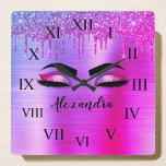 Name des Monogramms für den lila Glitzer, Sparkeil Quadratische Wanduhr<br><div class="desc">Lila Imitate Foil Metallic Sparkle Glitzer Brushed Metal Monogram Name and Initial Eyelashes (Lashes),  Eyelash Extensions and Eyes niedlich Wall clock. Das Design macht den perfekten 16 Geburtstag,  Hochzeit,  Brautparty,  Jubiläum,  Babydusche oder Junggeselinnen-Abschied Geschenk für jemanden,  der einen trendigen coolen Stil sucht.</div>