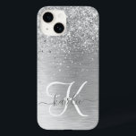 Name des Monogramms für den silberfarbenen Glitzer Case-Mate iPhone 14 Hülle<br><div class="desc">Dieses schicke Gehäuse mit hübschem silberglänzenden Glitzer auf silberfarbenem metallischem Hintergrund ist einfach zu personalisieren.</div>