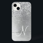Name des Monogramms für den silberfarbenen Glitzer Case-Mate iPhone 14 Plus Hülle<br><div class="desc">Dieses schicke Gehäuse mit hübschem silberglänzenden Glitzer auf silberfarbenem metallischem Hintergrund ist einfach zu personalisieren.</div>
