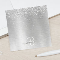 Name des Monogramms für den silberfarbenen Glitzer