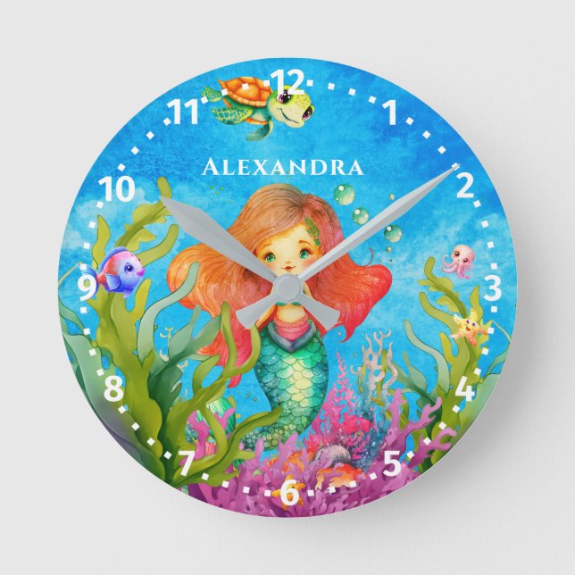 Name des niedlichen Monogramms Mermaid und Schildk Runde Wanduhr (Vorderseite)