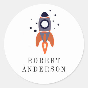 Name des niedlichen Raketenastronauten im Weltraum Runder Aufkleber