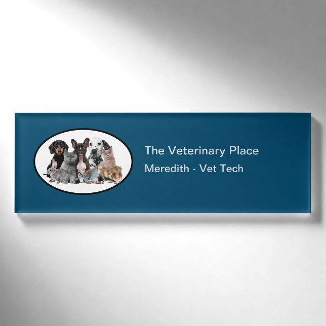 Name des Personals des Tierkrankenhauses Namenschild (Vorderseite)