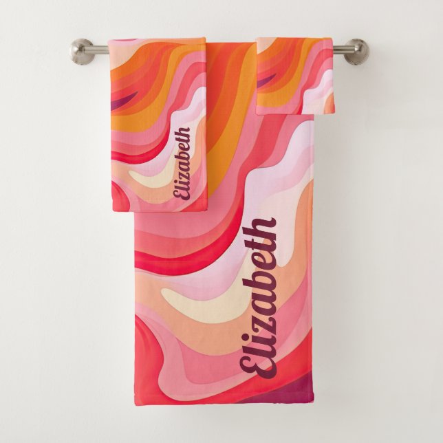 Name des Retro-Monogramms für das abstrakte Wellen Badhandtuch Set (Insitu)