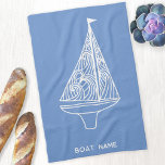 Name des Segelbootes Geschirrtuch<br><div class="desc">Fügen Sie Ihren eigenen Bootsnamen zu diesem modernen blau-weißen Segelboot-Design hinzu. Ideal für ein Boot, einen See oder ein Strandhaus oder für alle, die Lieben segeln.</div>