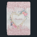 Name des silberblütenrosa Glitzer Monogramm iPad Pro Cover<br><div class="desc">Ein Imitat silber metallisch aussehender Hintergrund. Rosa Imitate Glitzer Tropfen,  Tropffarbe Farbe aussehen als Dekoration. Ein goldenes Herz mit rosa Blume. Personalisieren und einen Namen hinzufügen. Der Name wird mit einem modernen handgeschriebenen Skript geschrieben. Perfekt für die Hausaufgaben in der Schule,  zurück zur Schule.</div>