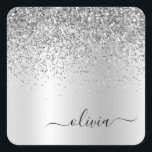 Name des silbernen Glitzer Metal Monogram Quadratischer Aufkleber<br><div class="desc">Silber-Imitate belichten metallische Sparkle-Glitzer Markierungen für Metallmonogramm und Aufkleber für das Party mit dem Anfangsbuchstaben. Das macht den perfekten 16 Geburtstag,  Hochzeit,  Brautparty,  Jubiläum,  Babydusche oder Junggeselinnen-Abschied Geschenk für jemanden,  der Lieben glamourösen Luxus und schicke Stile.</div>