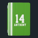 Name Grün/Weiß-Sportbezeichnung Nr. ipcover iPad Mini Hülle<br><div class="desc">Orangefarbene und weiße Pad-Gehäuseabdeckung. In einem sportlichen Shirt Stil Anpassen mit dem Namen und besonderen Alter, Jahr oder Glückszahl Ihrer Wahl. Der Fall lautet derzeit: Anthony 14. *Bitte beachten Sie, dass einige Namen aufgrund der Art des Schriftartes nicht immer passen. Ein perfektes Geschenk für einen lebendigen sportlichen Fan oder ein...</div>