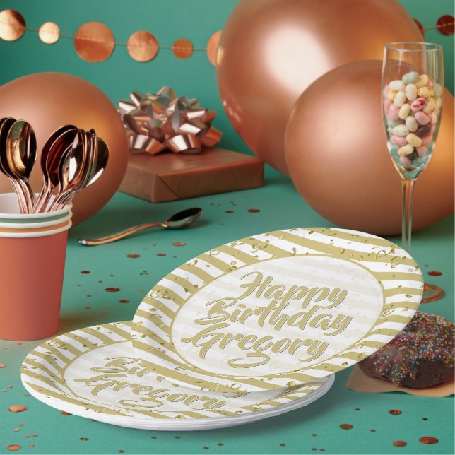 Name | Happy Birthday Simple Stripes Pattern Gold Pappteller (Multi)