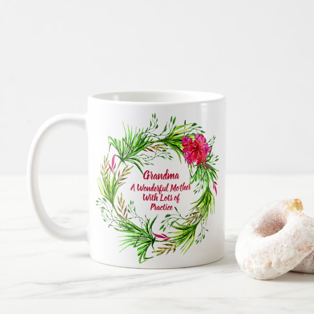 Name hinzufügen Text Großmutter Rosa Floral Boho Kaffeetasse (Mit Donut)