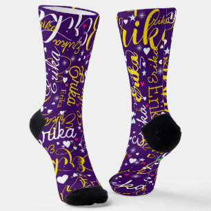 Name in Gelb, geplättete Niedliche Herzen und Ster Socken