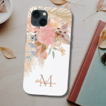Name Monogram Pampelgras Blush Pink Floral Case-Mate iPhone Hülle<br><div class="desc">Dieses stilvolle Gehäuse ist mit Aquarellgras,  Eukalyptus,  Blume und getrockneten Blätter dekoriert. Einfach mit Ihrem Monogramm und Namen anpassbar. Weil wir unsere Kunstwerke erstellen,  werden Sie dieses exakte Bild von anderen Designern nicht finden. Original Wasserfarbe © Michele Davies.</div>