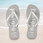 Name oder Monogramm der Gastgeschenk Hochzeit Brid Flip Flops<br><div class="desc">Überraschen Sie Ihre Brautjungfrauen mit diesem stilvollen individuelle Name oder Monogramm Dankeschön/Gastgeschenk Hochzeit Geschenk. **Die Hintergrundfarbe kann so geändert werden, dass sie Ihren Hochzeitsfarben entspricht** Einfach anklicken und dann den kleinen Augentropfen anpassen. Fügen Sie Ihren Bridesmaid's Namen oder Monogramm hinzu, um dies zu einem besonderen Geschenk für sie zu machen....</div>