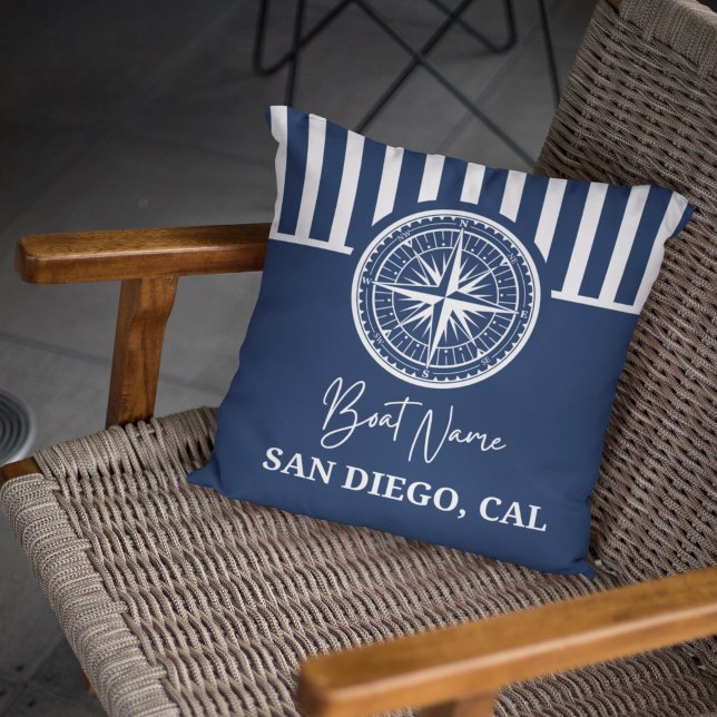 Name of your boat Nautical Compass Kissen (Von Creator hochgeladen)