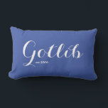 Name Personalisiert Pillow Lendenkissen<br><div class="desc">Unser Lumbalkissen ist ein perfektes Geschenk für Ihre Lieblingsfamilie oder Ihr Paar. Personalisieren Sie mit dem Nachnamen Ihrer Wahl und teilen Sie uns. Danke, dass du vorbeigekommen bist! Donna</div>