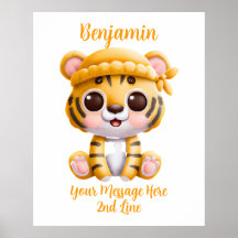 Name Text hinzufügen, Baby Tiger mit Hut auf Weiß