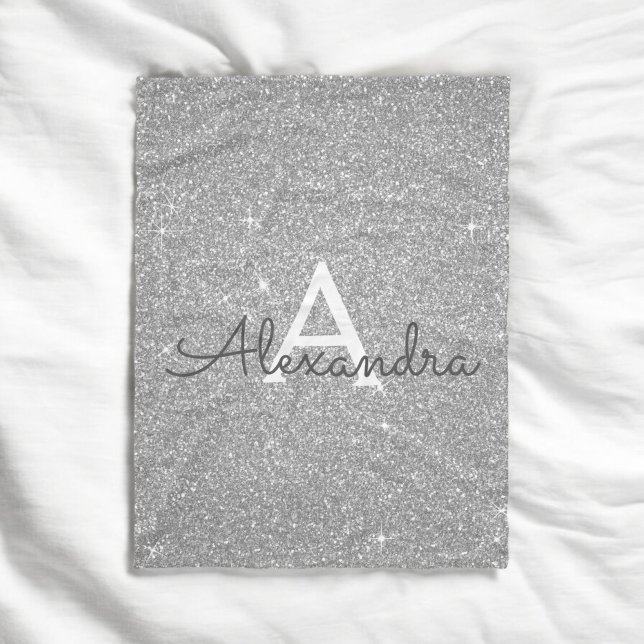 Name und Anfangsbuchstabe des Silver Sparkle Glitz Fleecedecke (Von Creator hochgeladen)