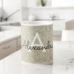 Name und Anfangsbuchstaben des Glitzer Kaffeetasse<br><div class="desc">Gold Sparkle Glitzer Twinkling Lights Monogram Name und Initial Coffee Tasse. Die Tasse ist das ideale Geschenk für jemanden,  der modernes Silber Liebe.</div>