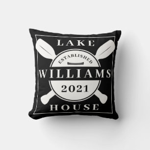 Name und Jahr hinzufügen   Lake House Kissen