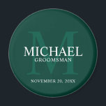 Name und Monogramm der personalisierten Trauzeugen Magnet<br><div class="desc">Fügen Sie Ihrer Hochzeit eine persönliche Touch mit einem personalisierten Trauzeugen Magneten hinzu. Dieser Magnet zeichnet sich durch den Namen des personalisierten Trauzeugen mit dem Titel und dem Hochzeitstag in Weiß und Mongramm aus, in hellgrün als Hintergrund, im klassischen Serif Schriftart Stil, auf smaragdgrünem Hintergrund. Auch perfekt für Trauzeuge, Brautvater,...</div>