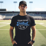 Name und Nummer des Football-Spielers T-Shirt<br><div class="desc">Benutzerdefinierter Front- und Back-Men-Football-T - Shirt - in schwarzem Design dargestellt,  enthält das Skript "Football" den Text,  der für den Teamnamen,  den Nachnamen des Spielers und die Jersey-Nummer angepasst werden kann. Weiße,  blaue und graue Farben können individuell angepasst werden.</div>
