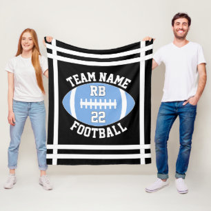 Name und Spielnummer des hellblauen Fußballteams Fleecedecke