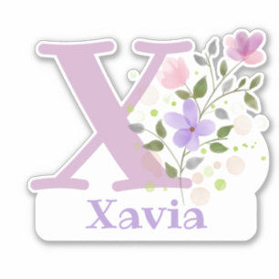 Name Xavia plus Anfangsbuchstabe mit floralem Desi Aufkleber